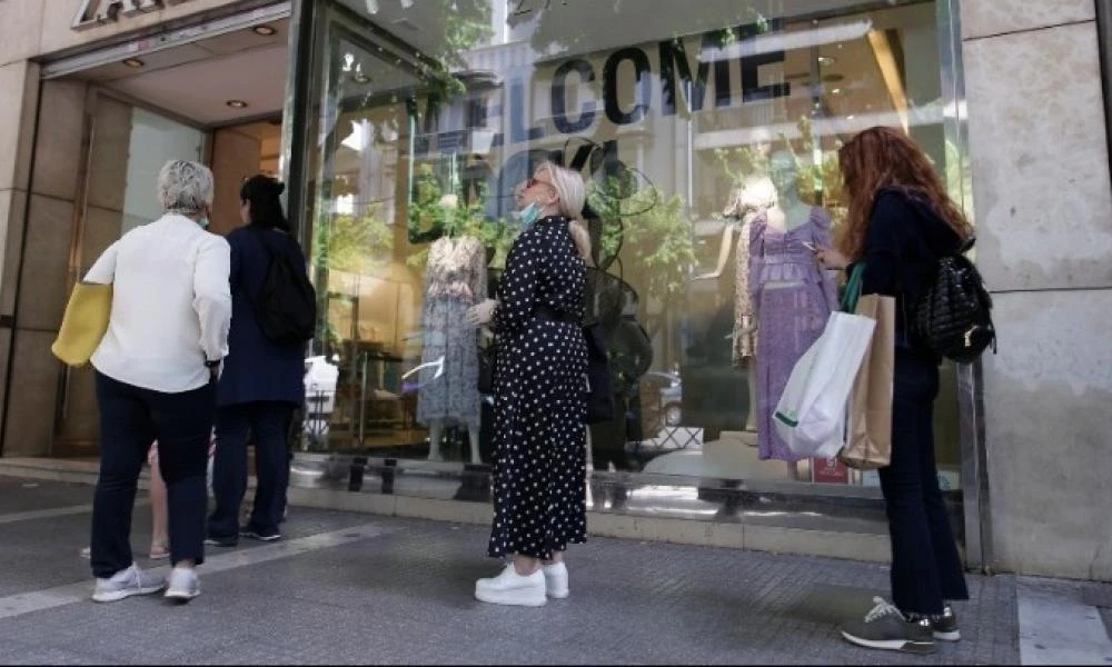 Πασχαλινό εορταστικό ωράριο: Πώς θα λειτουργήσουν τα καταστήματα